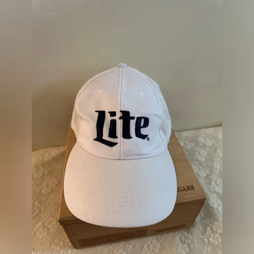 Lite Beer Cap Pre Owned